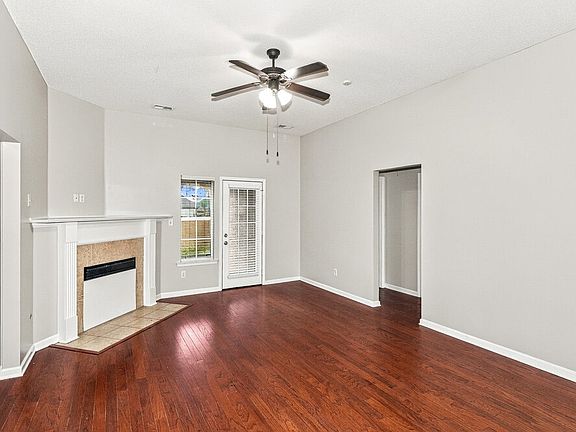 5th image of 6588 Anna May Dr
