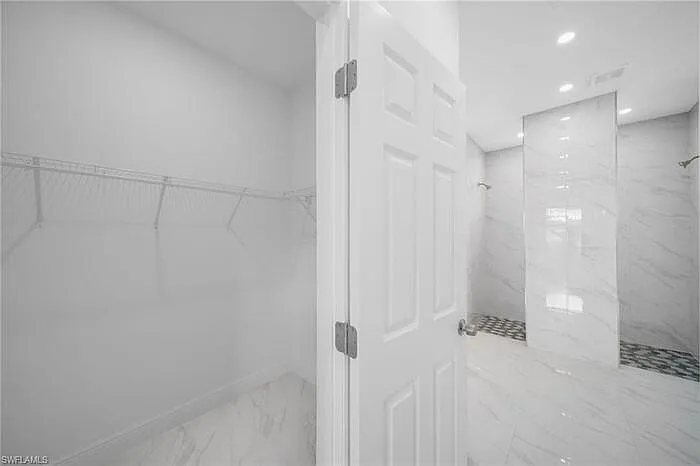 438 Poplar St — Photo 17