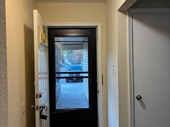2nd image of 5144 Earlston Ln