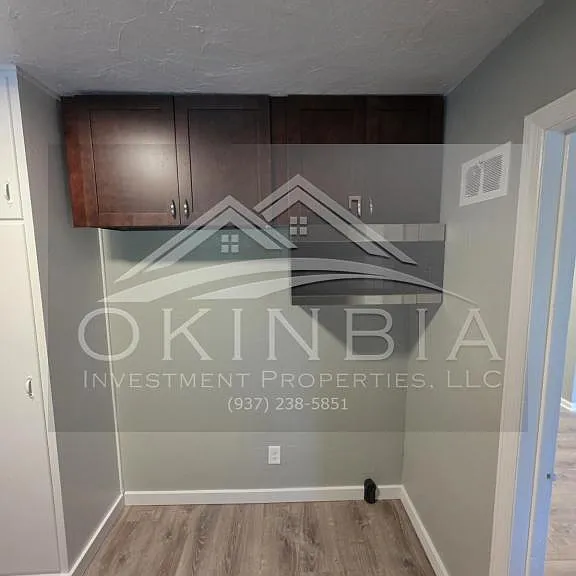 2815 Oxford Ave — Photo 10