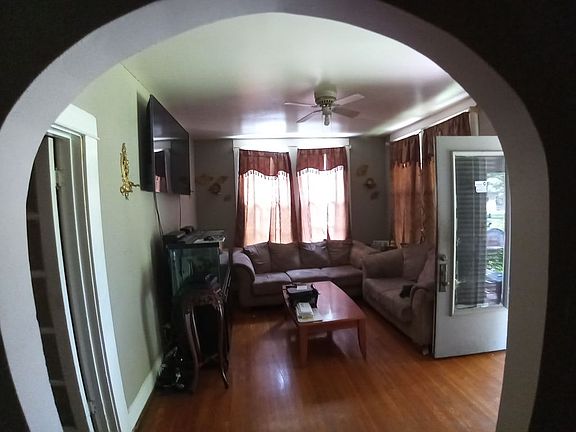 2nd image of 2917 Avenue Z