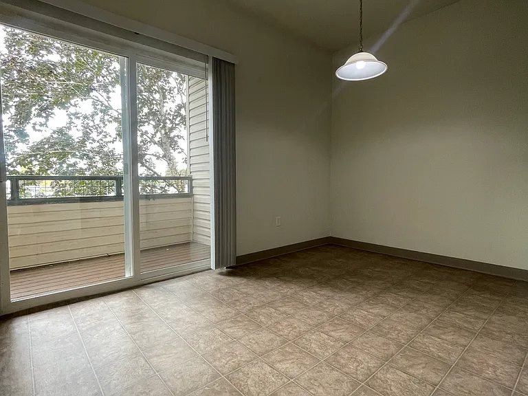 Fountain Valley Apartments — Photo 24