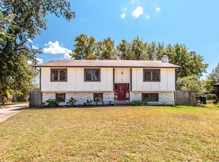 620 Rosewood Cir, Claremore, OK 74017