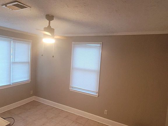 5th image of 2118 Heard St