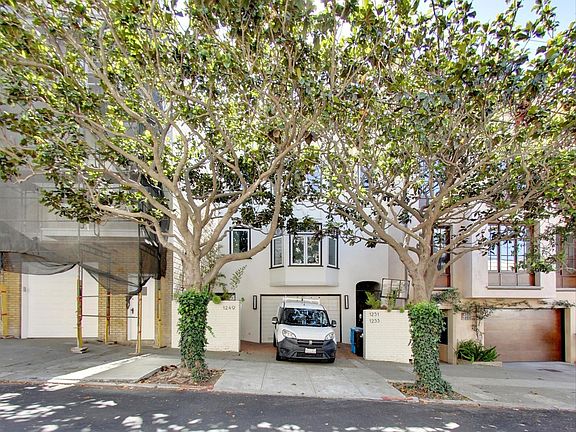 2nd image of 1249-1253 Vallejo St #1249