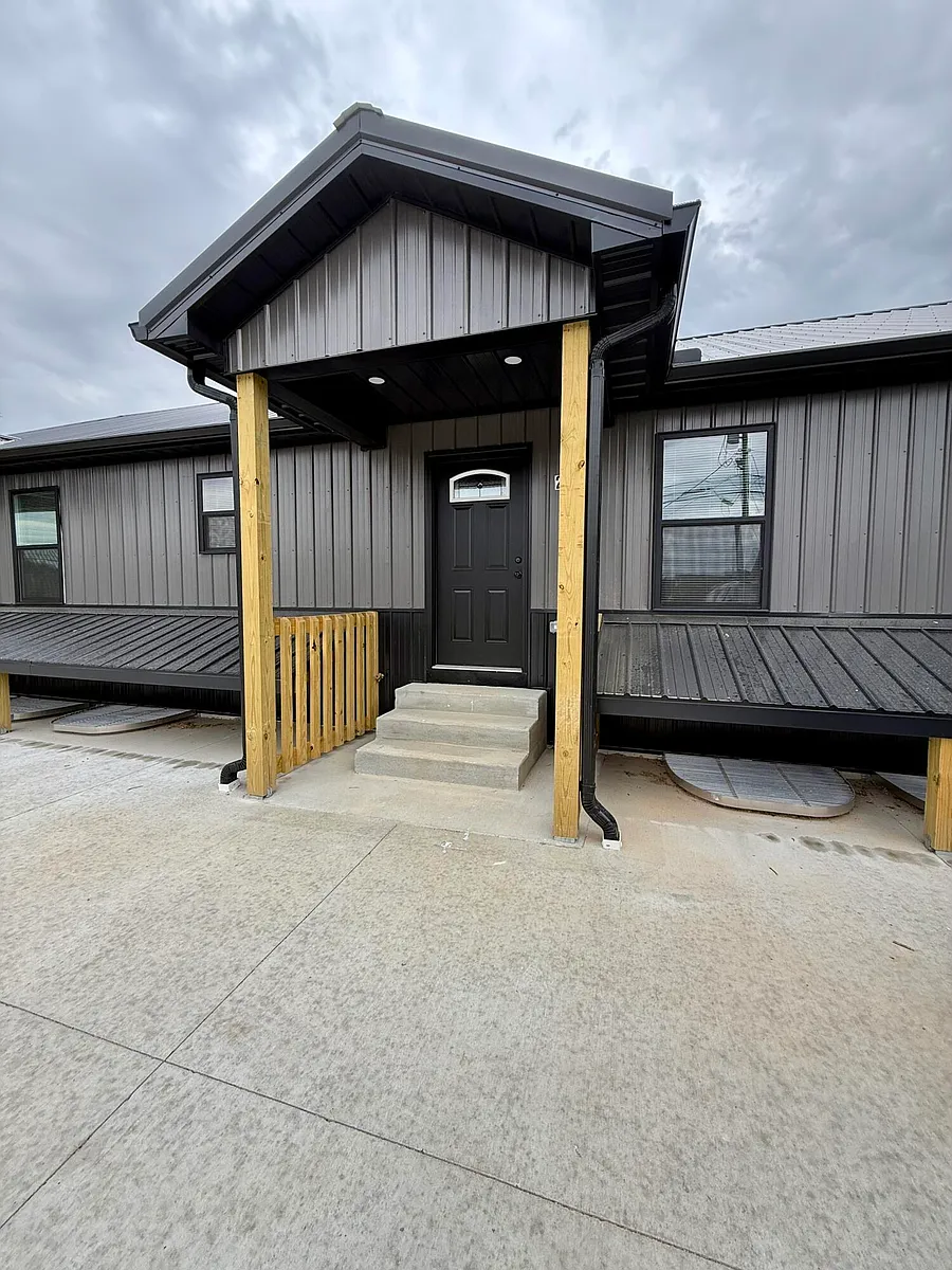 Building Photo - 107 Losey St #2
