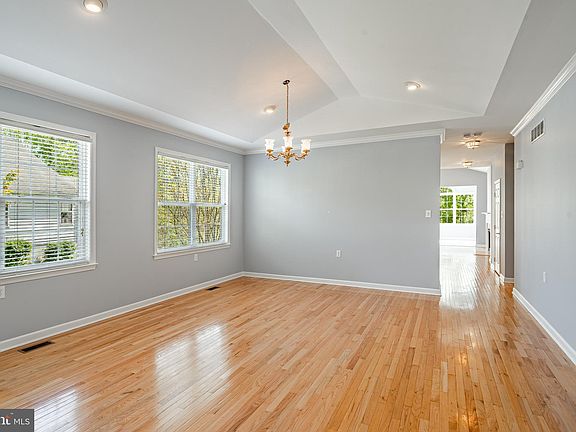 3rd image of 330 Randall Ln