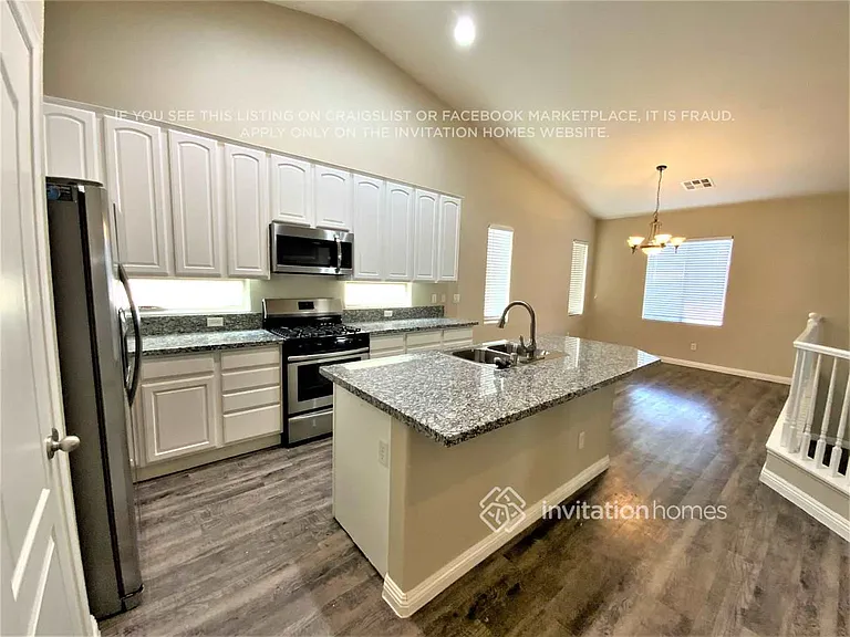 9132 Little Horse Ave — Photo 5