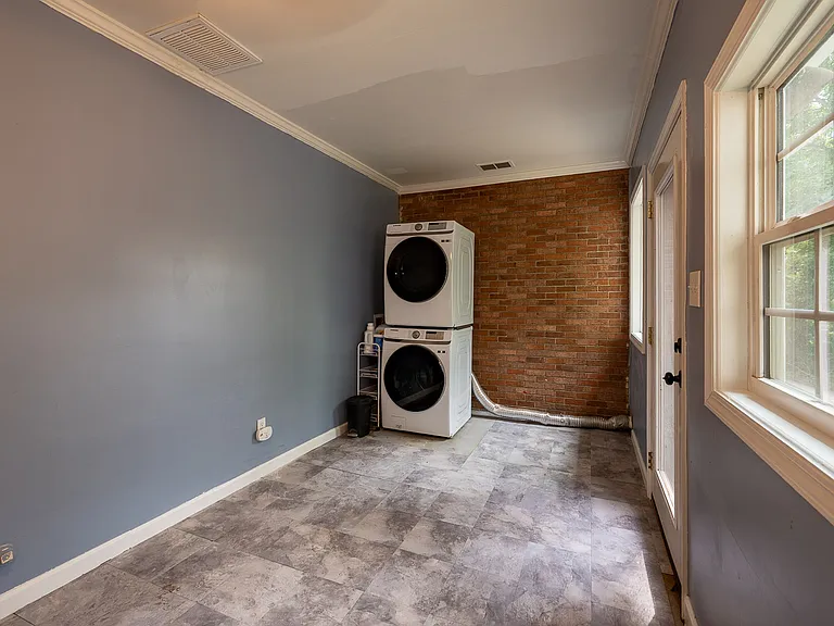 1018 Durban Dr — Photo 19