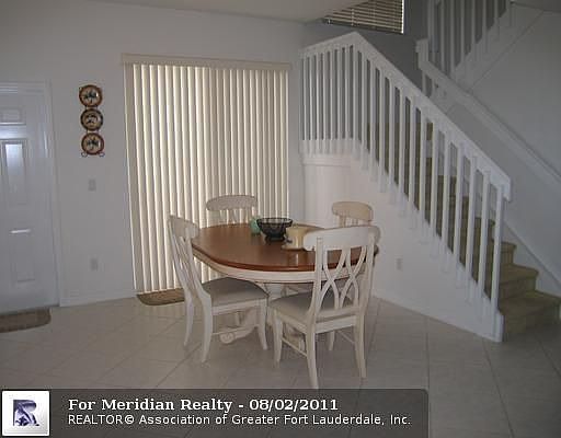 4th image of 2166 Anchor Ct #2306