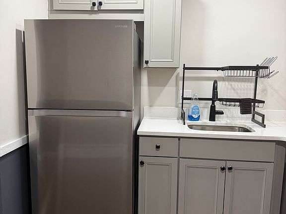 4th image of 20 Dix St APT 31A