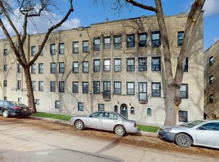 2648 W Glenlake Ave APT 1C, Chicago, IL 60659
