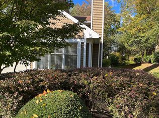 35 Stone Run Rd, Bedminster, NJ 07921