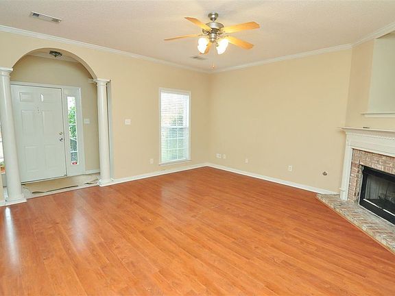 2nd image of 8699 Rogers Park Ave