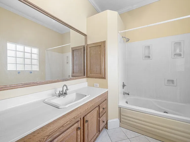 932 Woodrow Ave — Photo 73
