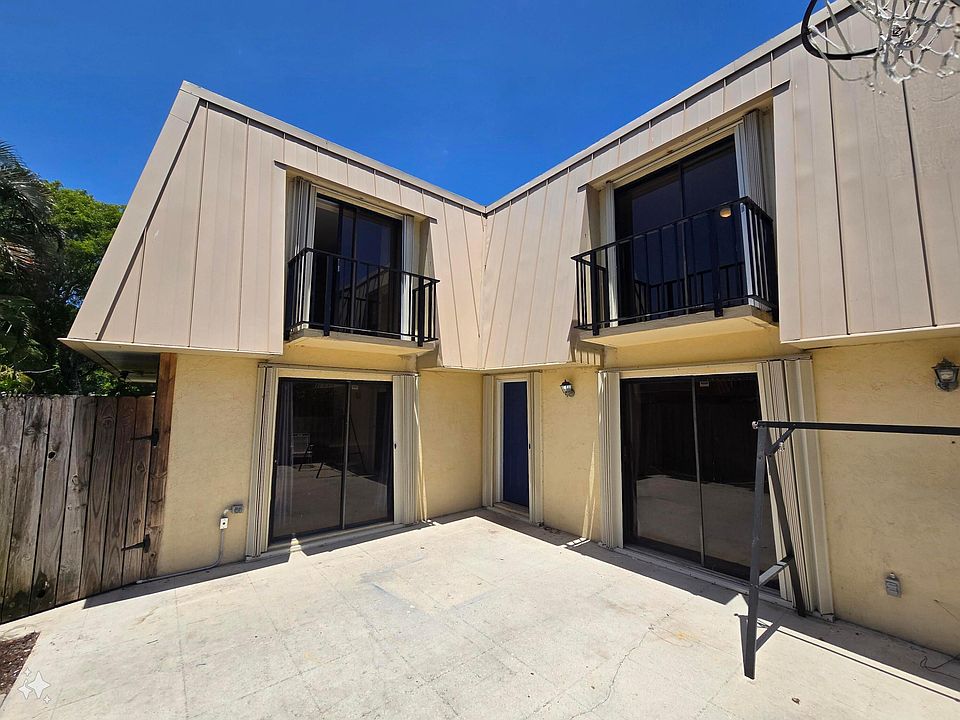 1st image of 3339 Gardens East Drive #D