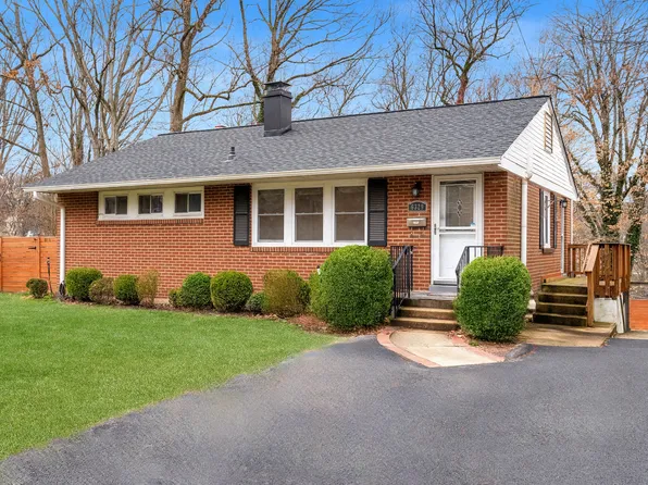 6329 Gentele Ct, Alexandria, VA 22310
