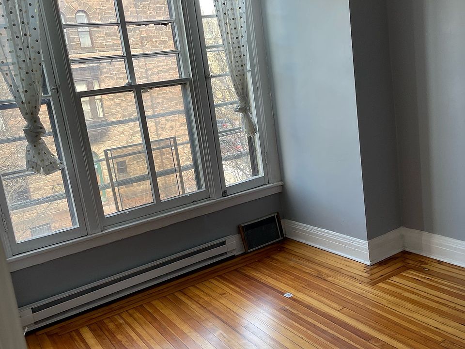1st image of 246 Lark St #6