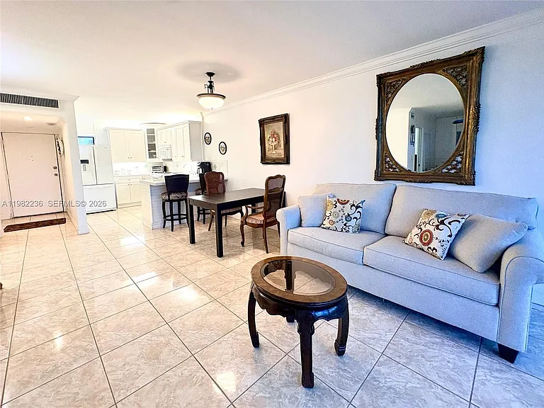 20500 W Country Club Dr #410 — Photo 12