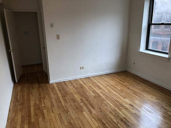 3rd image of 9310 Queens Blvd APT 7C