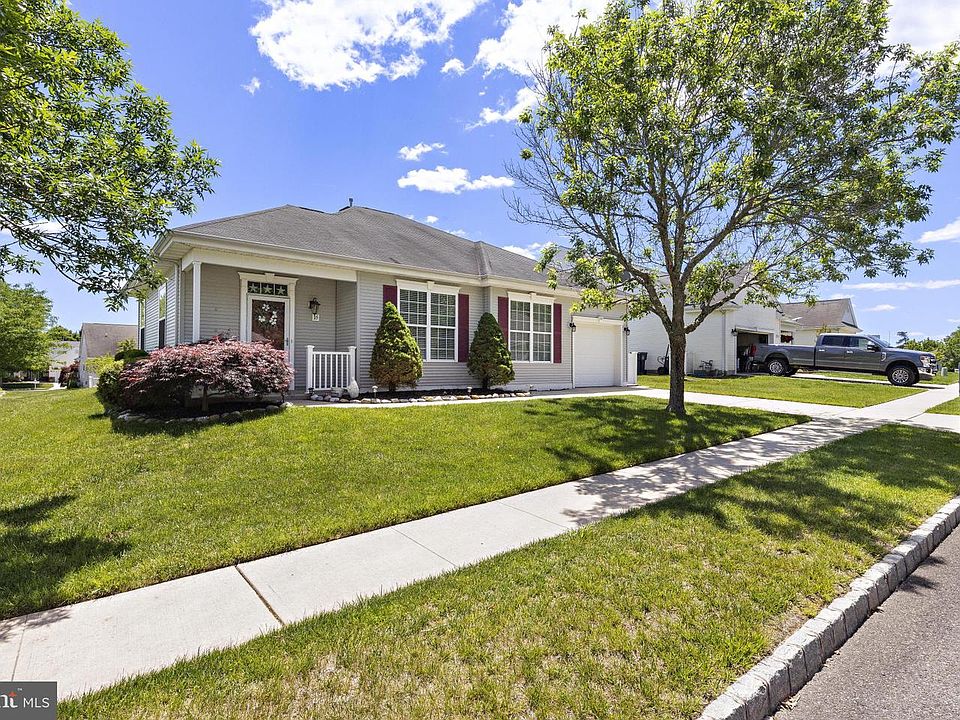 1st image of 15 Seagull Dr