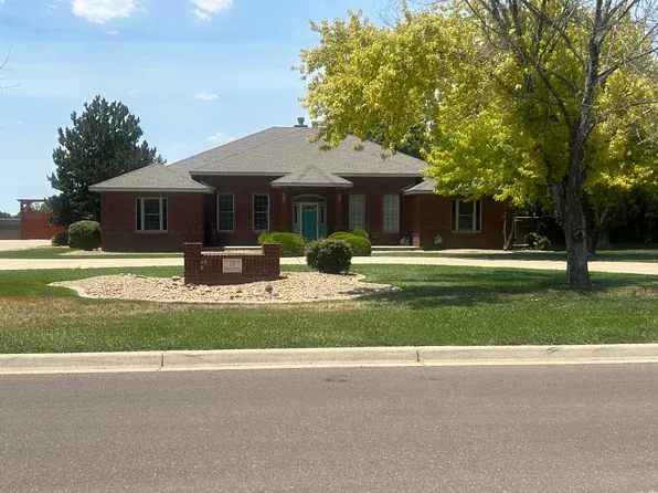 16 N Village Dr, Clovis, NM 88101