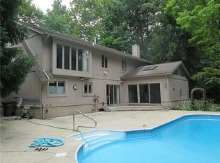 5056 Valencia Dr, Toledo, OH 43623