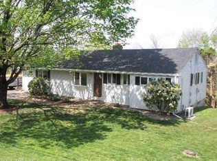 28 W Point Ter, Tariffville, CT 06081