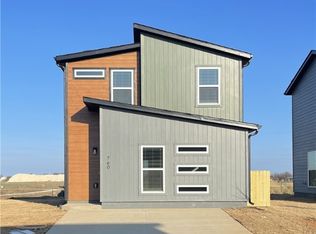 760 Maryland Ave, Centerton, AR 72719