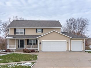 1970 48th Street Ct, Marion, IA 52302