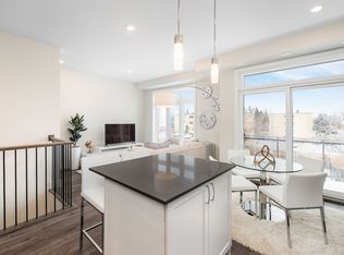 Park Village Townhomes, Burlington, ON L7R 1Z2