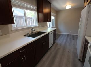 10305 El Prado Way #B, Cupertino, CA