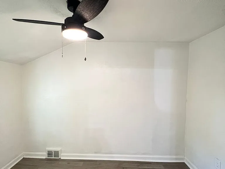 7939 Thon Dr — Photo 15