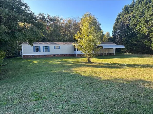 5782 State Highway 66 S, King, NC 27021