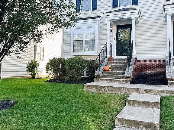 3rd image of 6305 Marsh Wren Dr #43
