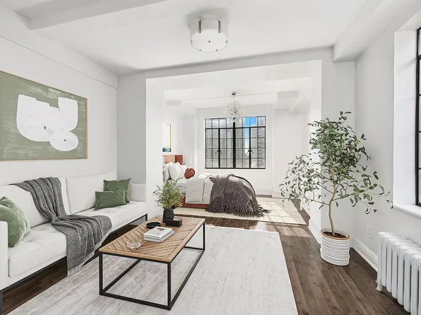 320 E 42nd St APT 2210, Manhattan, NY 10017