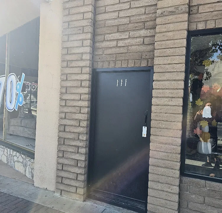 111 N Main St