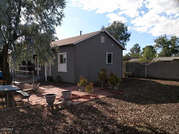 3rd image of 1006 E Campbell Ave
