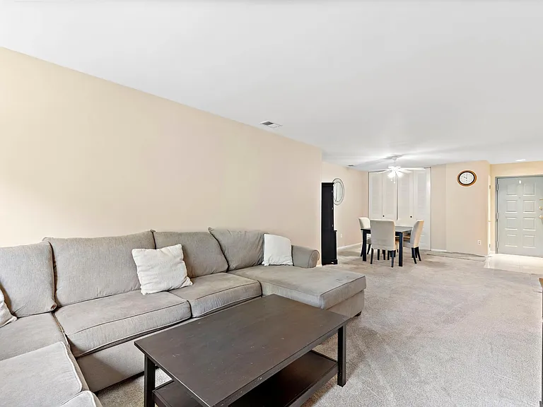 176 Hackensack St — Photo 5