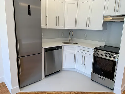 Rented by Joe Gotham LTD | media 15