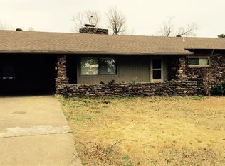 1308 N Crestwood Dr, Fayetteville, AR 72701