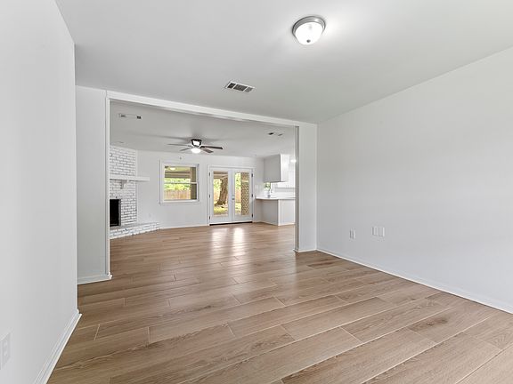 3rd image of 13625 Ouachita Ave
