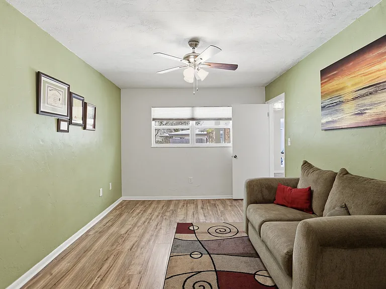 3310 NW 28th Ave — Photo 5