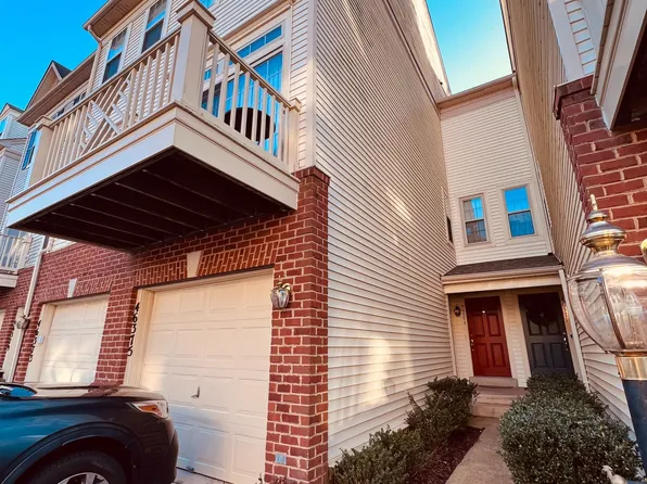 46375 Pryor Sq, Sterling, VA 20165