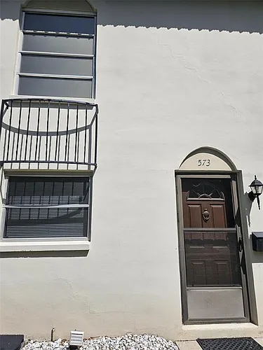 2700 Bayshore Blvd Photo 1