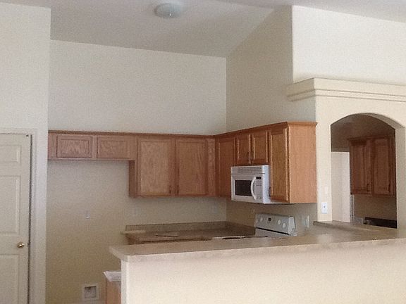 3rd image of 13024 W Lisbon Ln