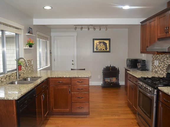 2nd image of 2617 175th Ave NE