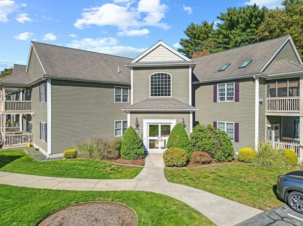 215 Longmeadow Rd Unit 604, Taunton, MA 02780
