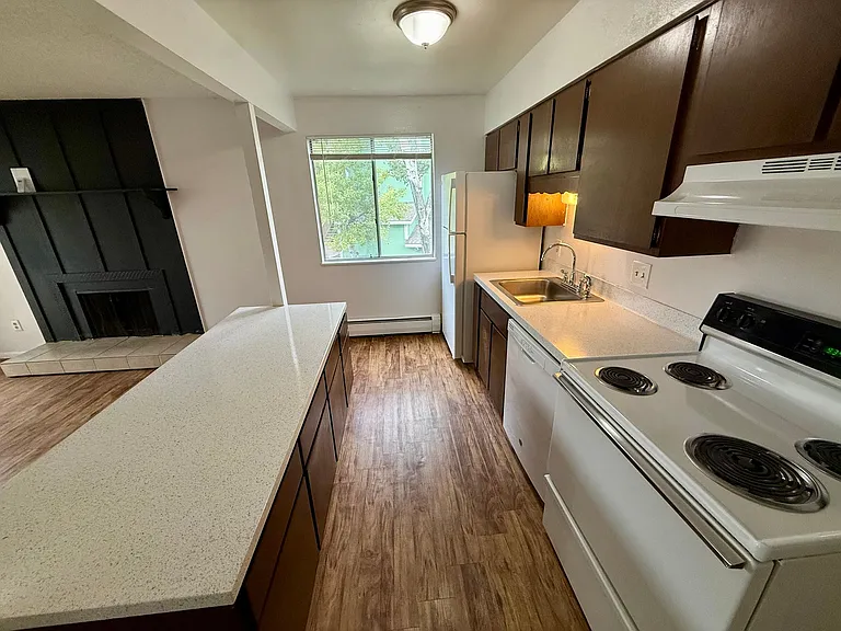 2897 Greenland Drive — Photo 7
