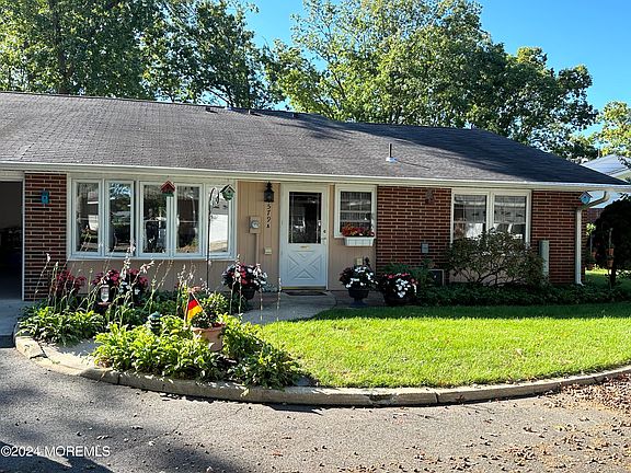 2nd image of 579A Lake Point Drive